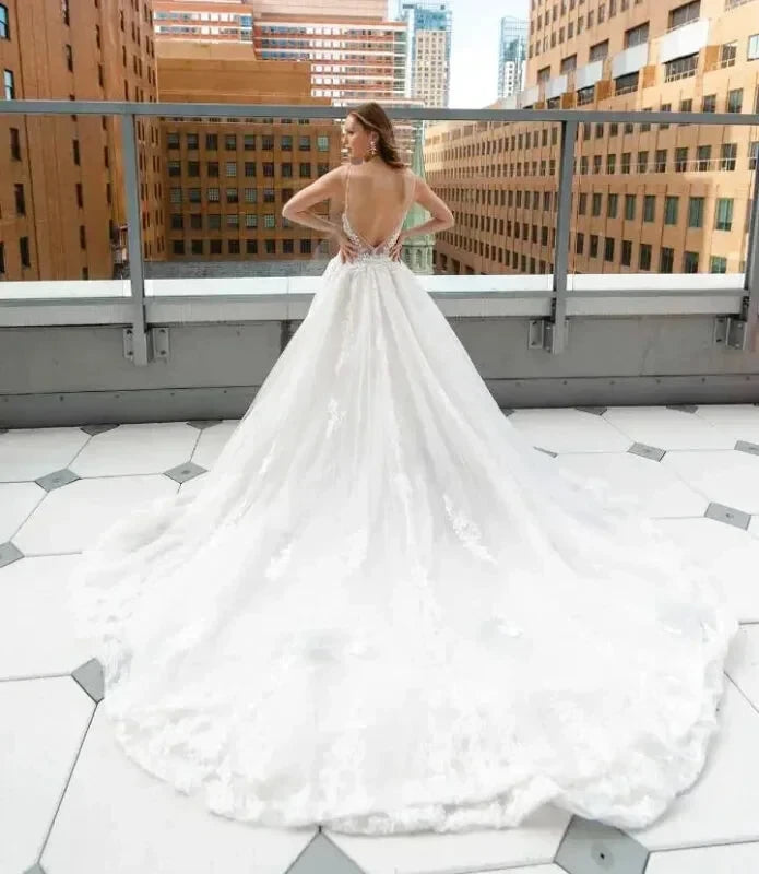 Robe de Mariee Tulle Traine Amovible